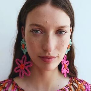 Flower Beaded Earrings Broght Colorgul Statement Vacation | NWOT